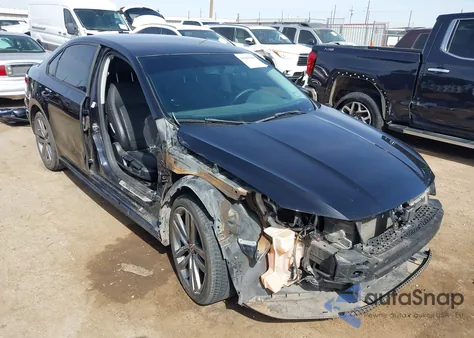 2018 Volkswagen Passat 2.0T R-Line/2.0T S from USA, damaged, VIN 1VWAA7A31JC015543